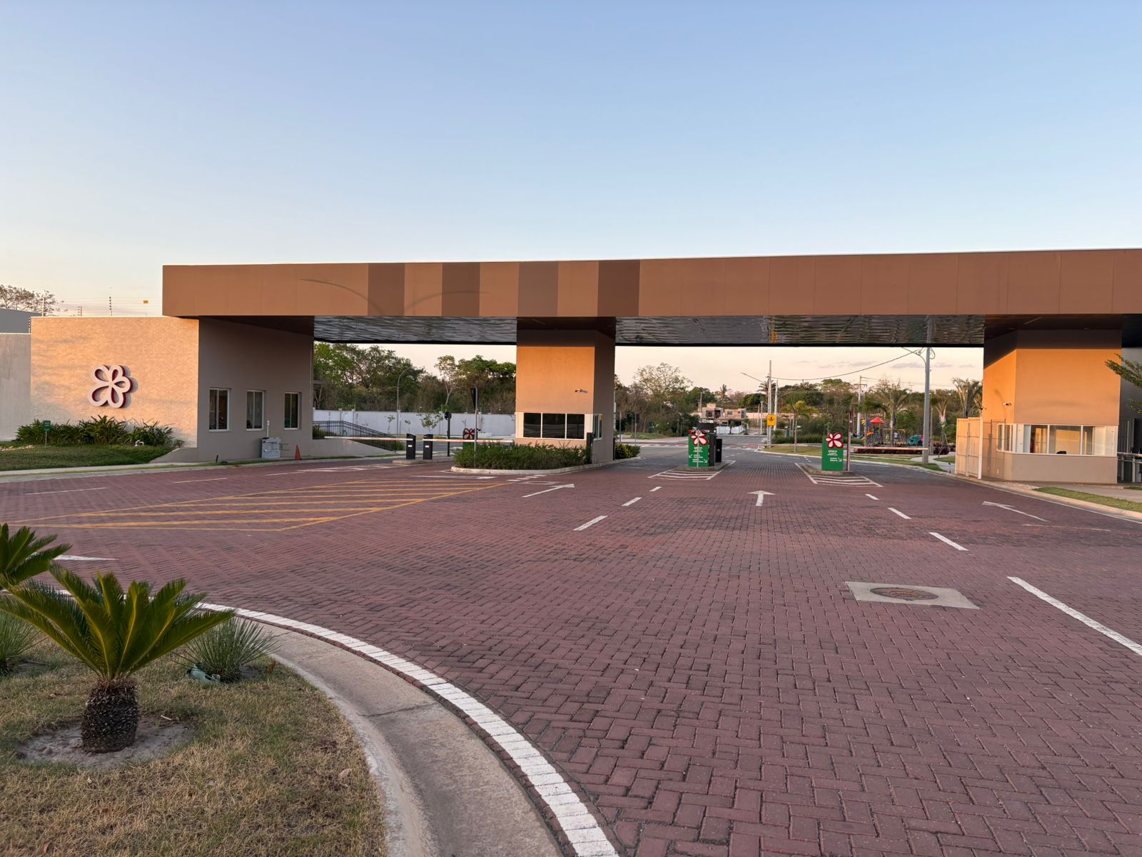 WhatsApp Image 2025-12-12 at 17.43.14