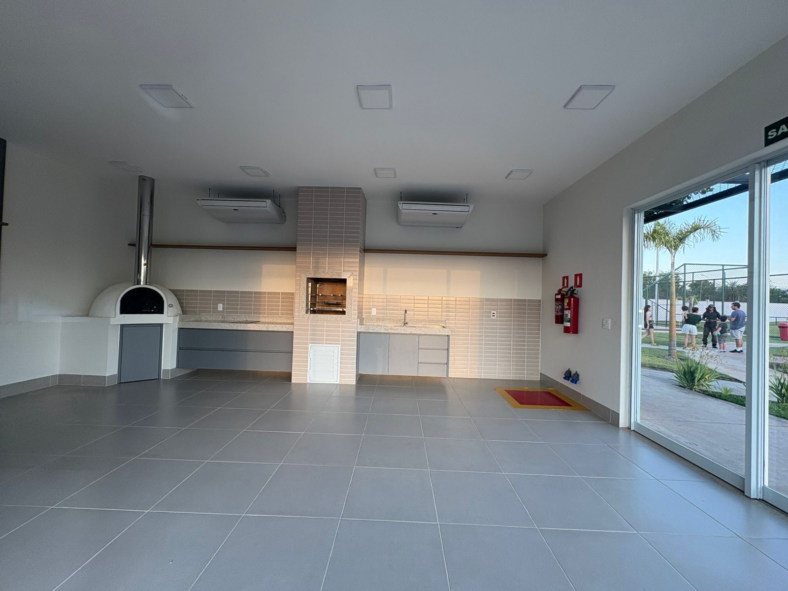 WhatsApp Image 2025-12-12 at 17.43.15 (2)