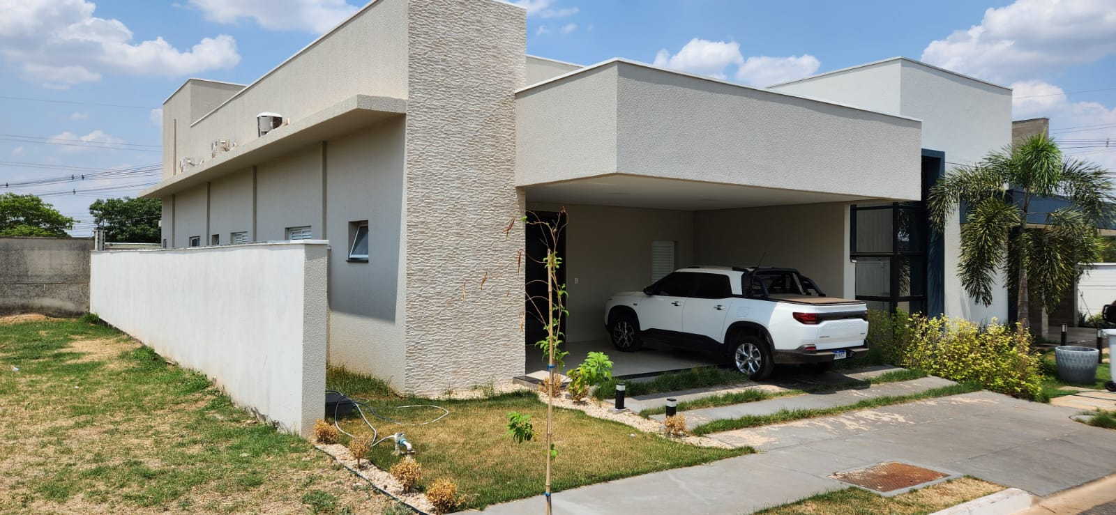 WhatsApp Image 2025-12-15 at 14.06.04 (2)